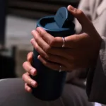 Taza de viaje Sipp Large Loop 454 ML - Azul