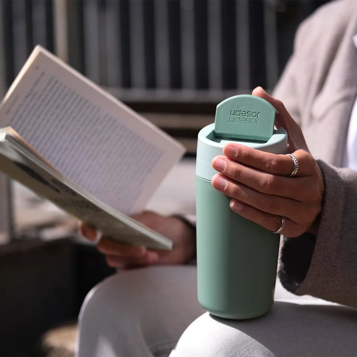 Joseph-taza-de-viaje-sipp-large-loop-454-ml-verde-81130-JJA81130B301-04 Taza de viaje Sipp Large Loop 454 ML - Verde - Imagen 1