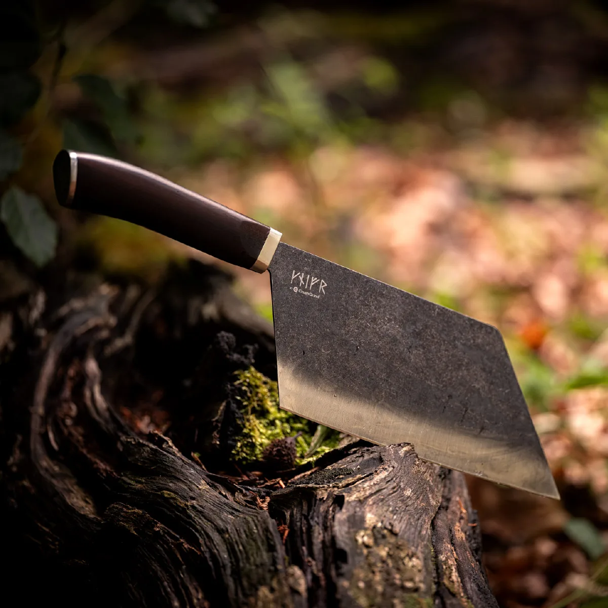 cga086046-2073b805-hacha-cocina-viking-crushgrind-chopper-acero-nogal-01 Hacha De Cocina Kattegat Chopper 22 cm - Imagen 1