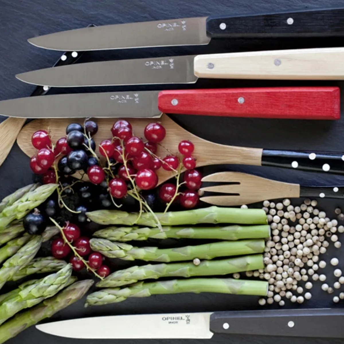 cuchillo-acero-mango-marron-madera-opinel-opa1594b801-02 Cuchillo de mesa Bon Appetit marrón - Imagen 2