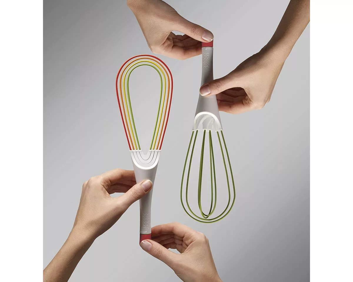 joseph-joseph-batidor-de-mano-plegable-twist-whisk-multicolor-20073-300241-03.jpg Batidor de mano plegable Twist Whisk - Imagen 1