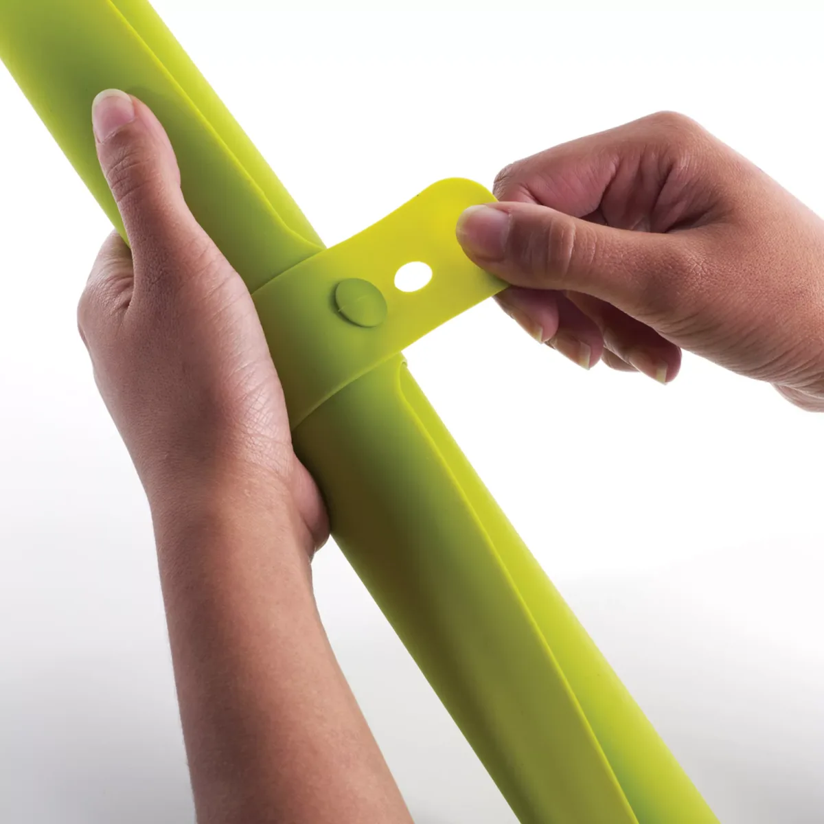 joseph-joseph-mat-roll-up-extendible-silicona-verde-300335-03 Mat Silicona Antideslizante Repostería Roll-up - Imagen 3