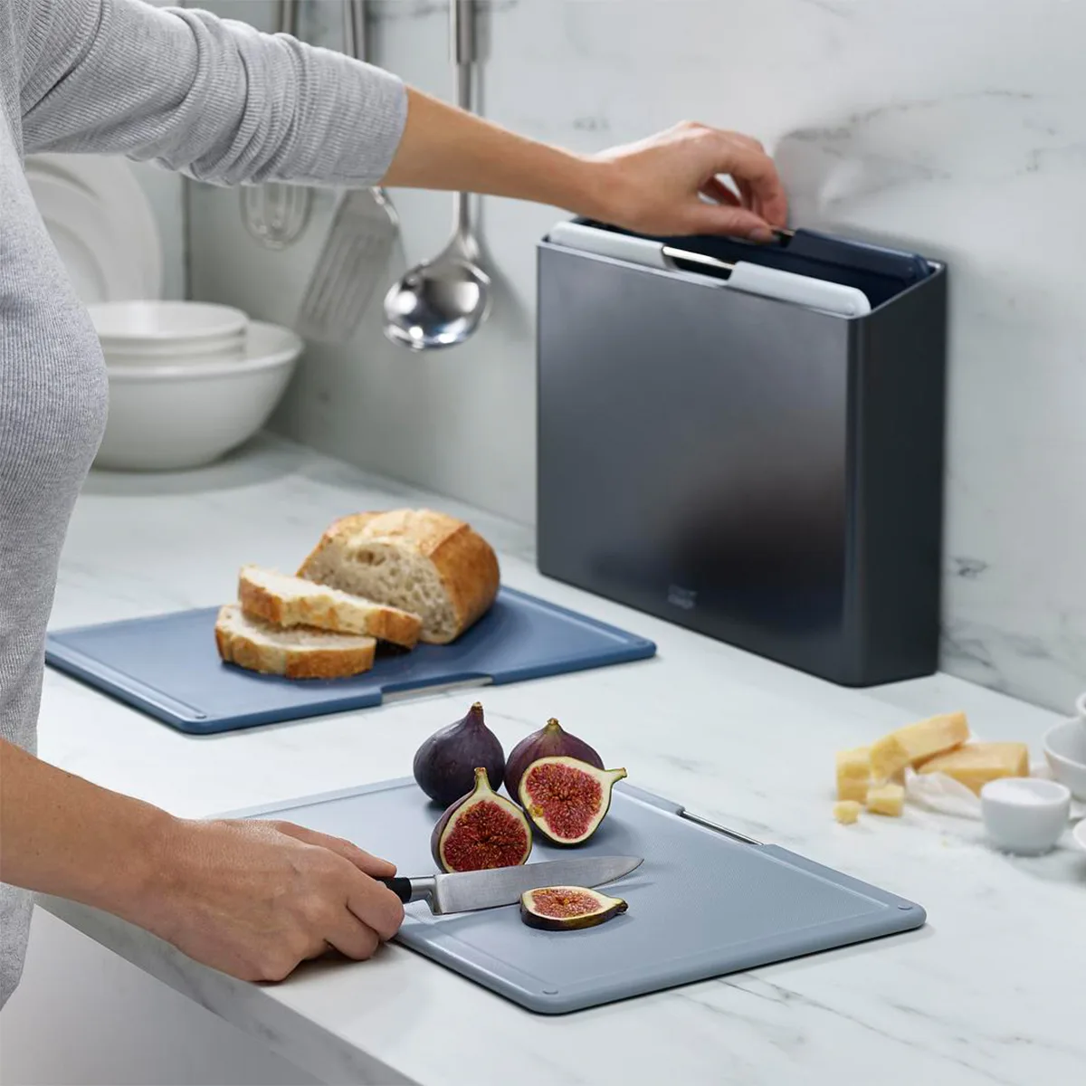 joseph-set-4-tablas-para-cortar-estuche-joseph-joseph-negro-60184-JJA60184B102-04 Set de 4 tablas para cortar con estuche Folio Large - Negro - Imagen 1