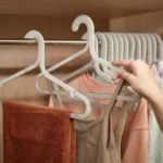 Set de 5 perchas antideslizantes Orderly - Beige - Imagen 4