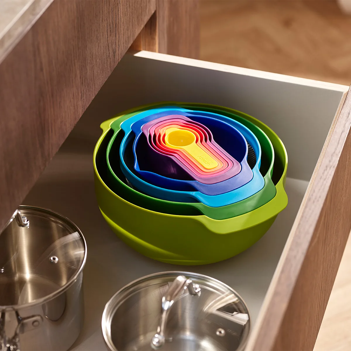 joseph-set-9-bowls-apilables-accesorios-joseph-joseph-multicolor-40031-JJA40031B9999-04 Set de 9 bowls apilables y accesorios de cocina Nest plus - Imagen 1