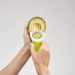 Utensilio para palta GoAvocado 3 en 1 - Verde - Imagen 4