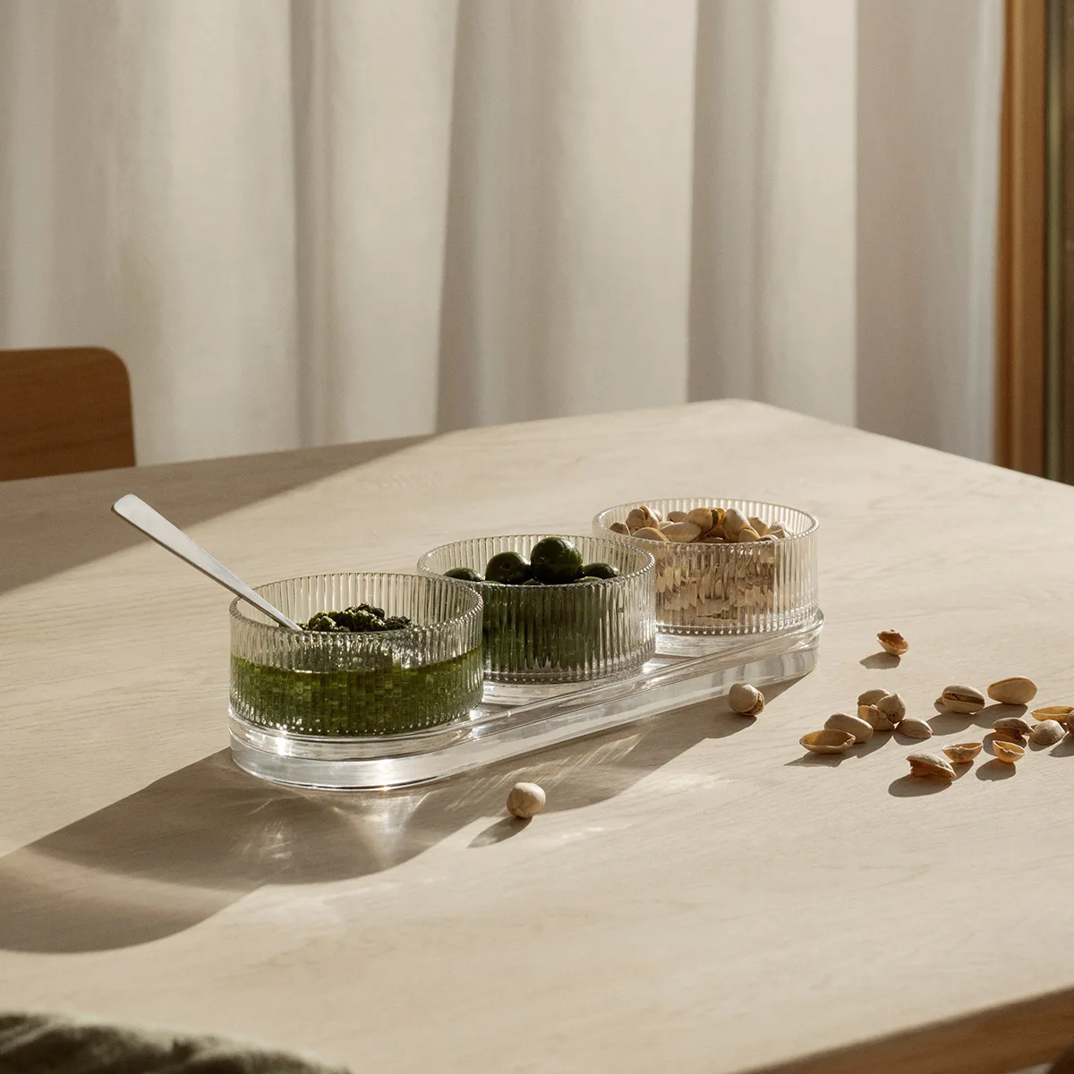 stelton-set-tapas-stelton-pilastro-vidrio-X-512-STAX-512B0000-03 Set de 3 cuencos de vidrio con bandeja Pilastro - Imagen 1